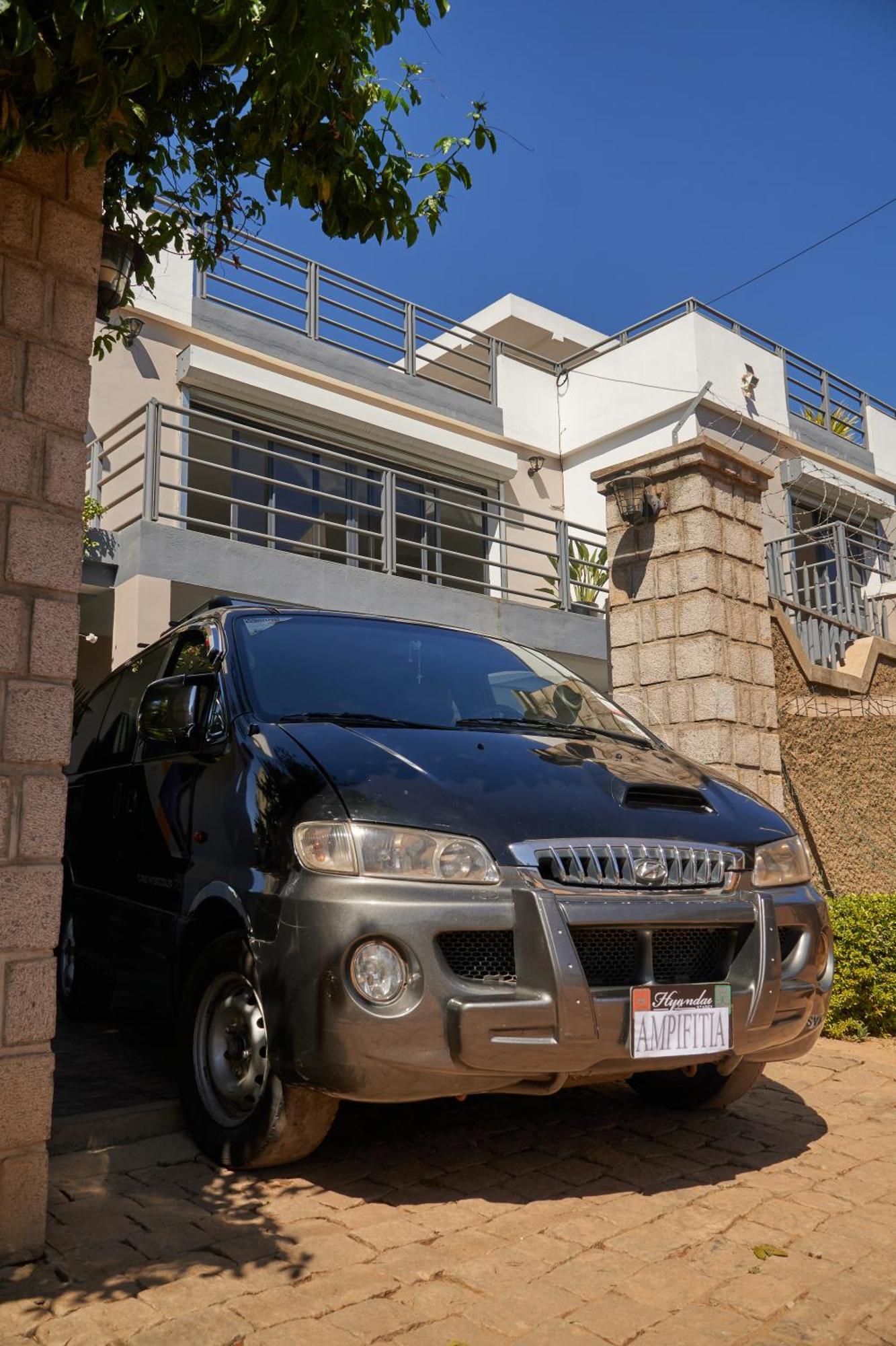 Ampifitia Guest House Antananarivo Luaran gambar